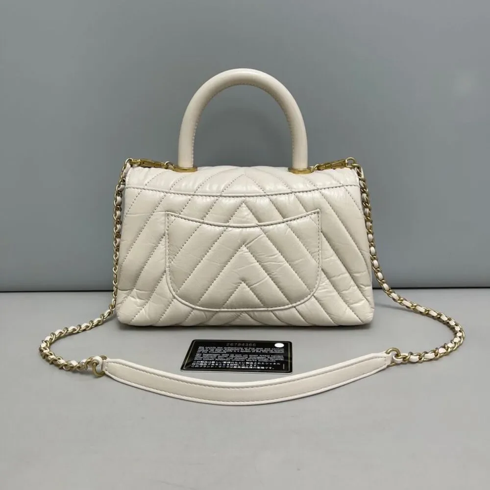 CHANEL brand color